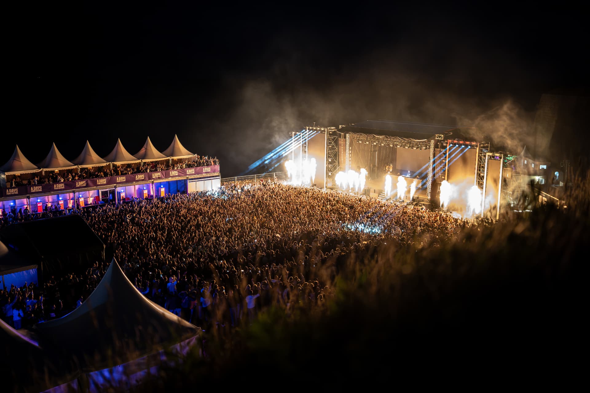 Atmospheric festival hospitality